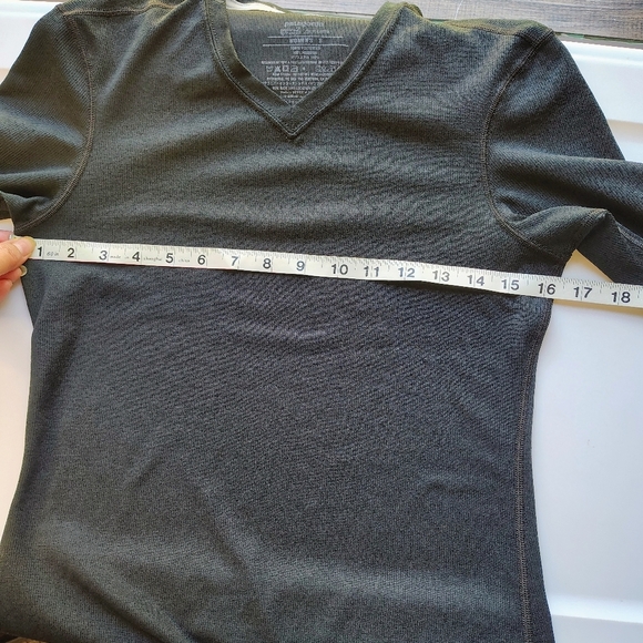 Patagonia Women's Capilene 2 Lightweight V Neck Top Long Sleeve Black S. - Picture 5 of 11